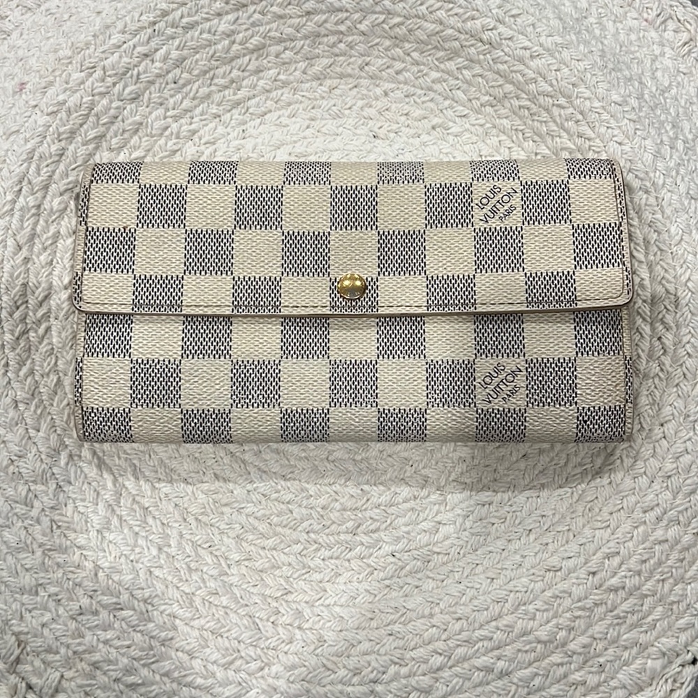 LIVE: Louis Vuitton Damier Azur Wallet -EUC Displayed on Live. Final Sale.